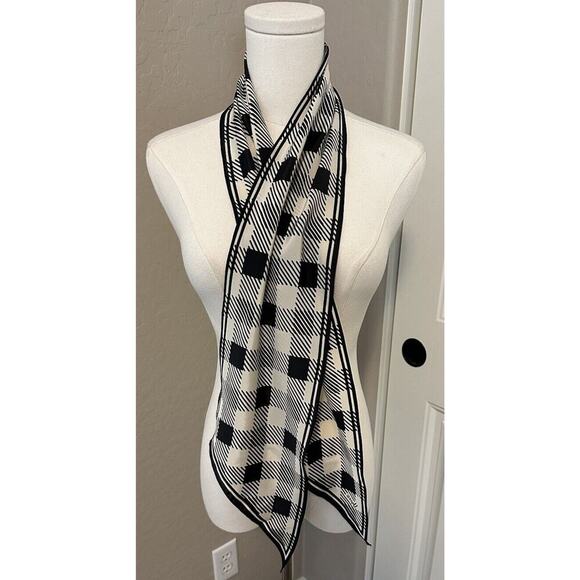 Women's Usna Scarf Black And White Geometric - Picture 1 of 5